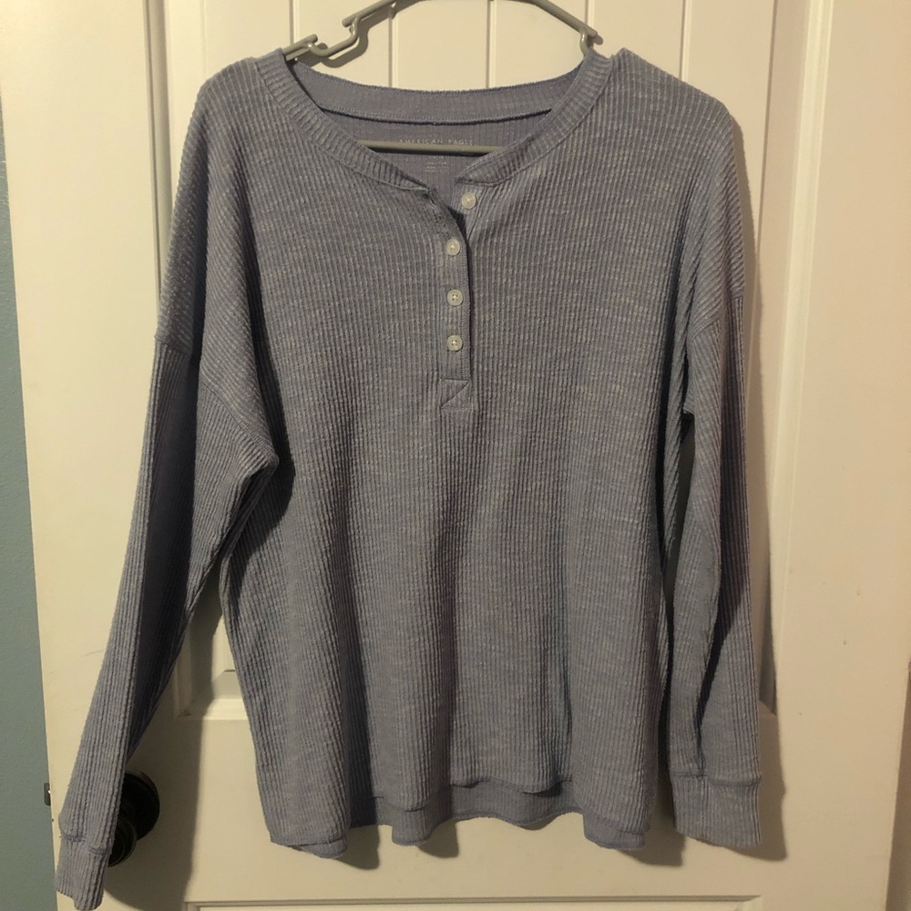 American eagle long sleeve shirt